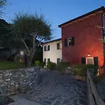 Paggi Bed & Breakfast Carasco