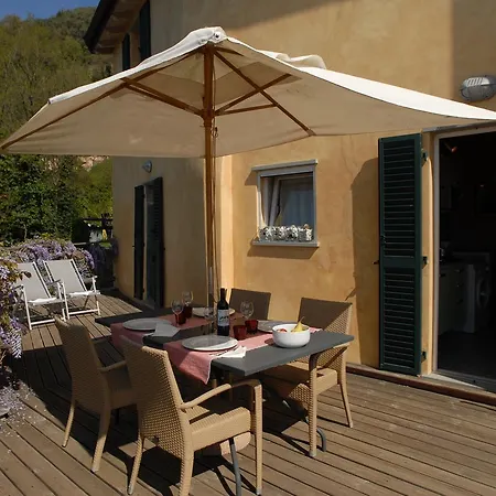 Paggi Bed & Breakfast Carasco