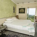 Paggi 4*