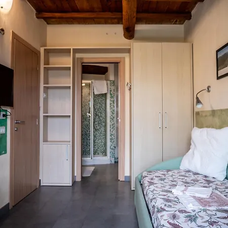 Paggi Bed & Breakfast 3*