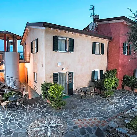 Paggi 3* Carasco