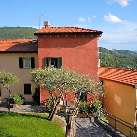 Paggi Bed and Breakfast 3*