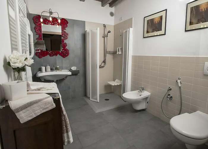 Paggi Bed & Breakfast 4*